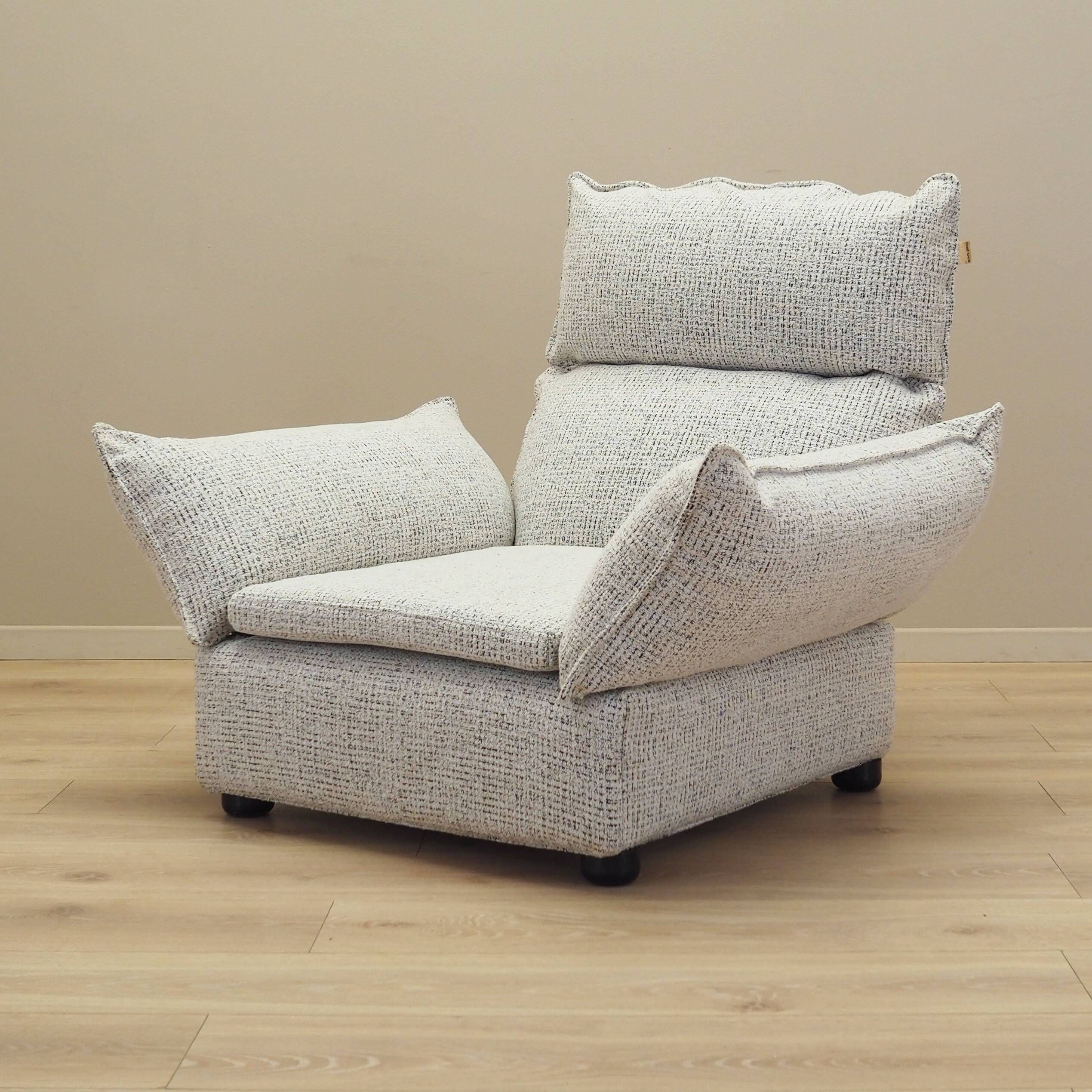 Lounge armchair, Italian design, 1970s, production: Italy
