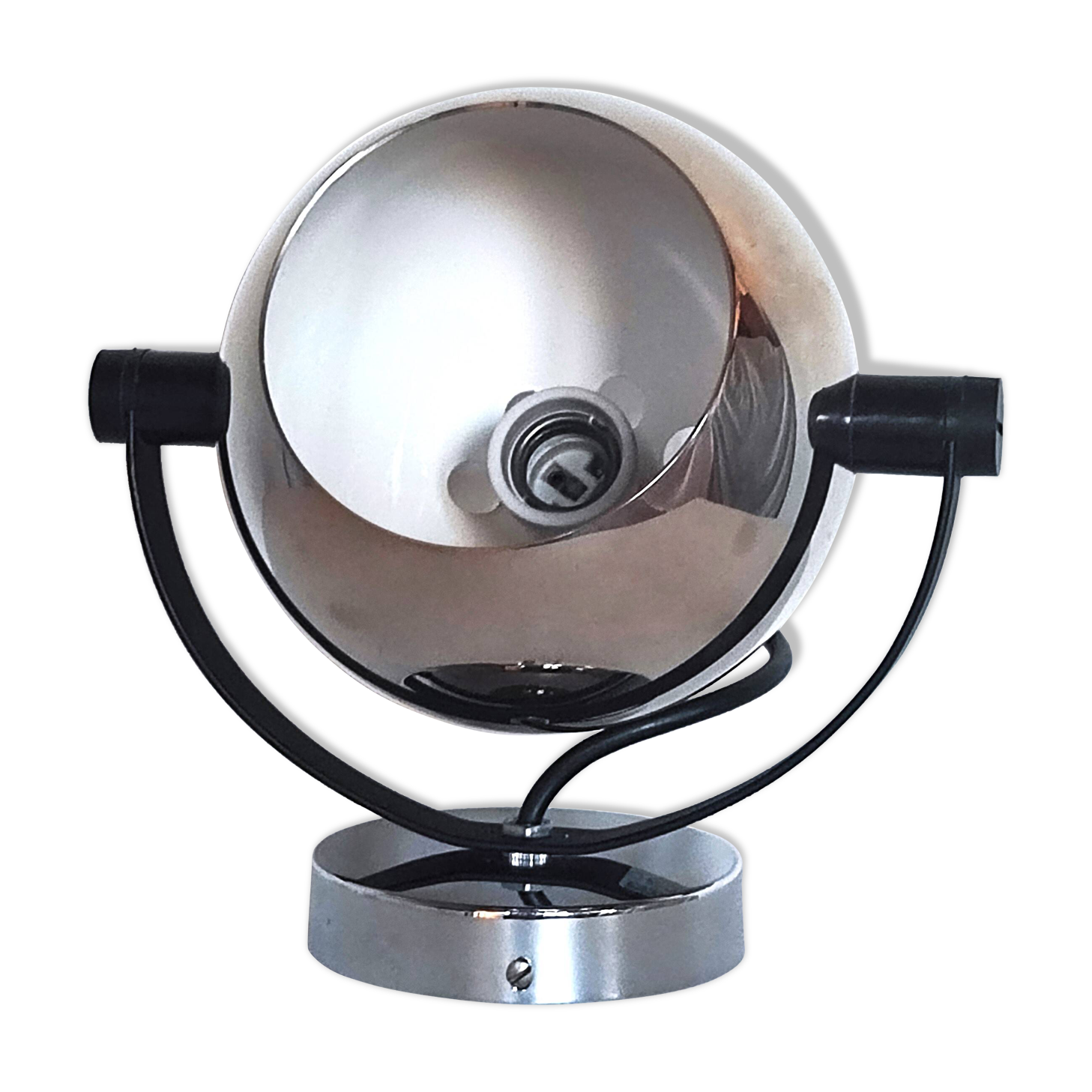 Lita “eye-ball” wall light