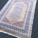 Handmade Pakistani rug