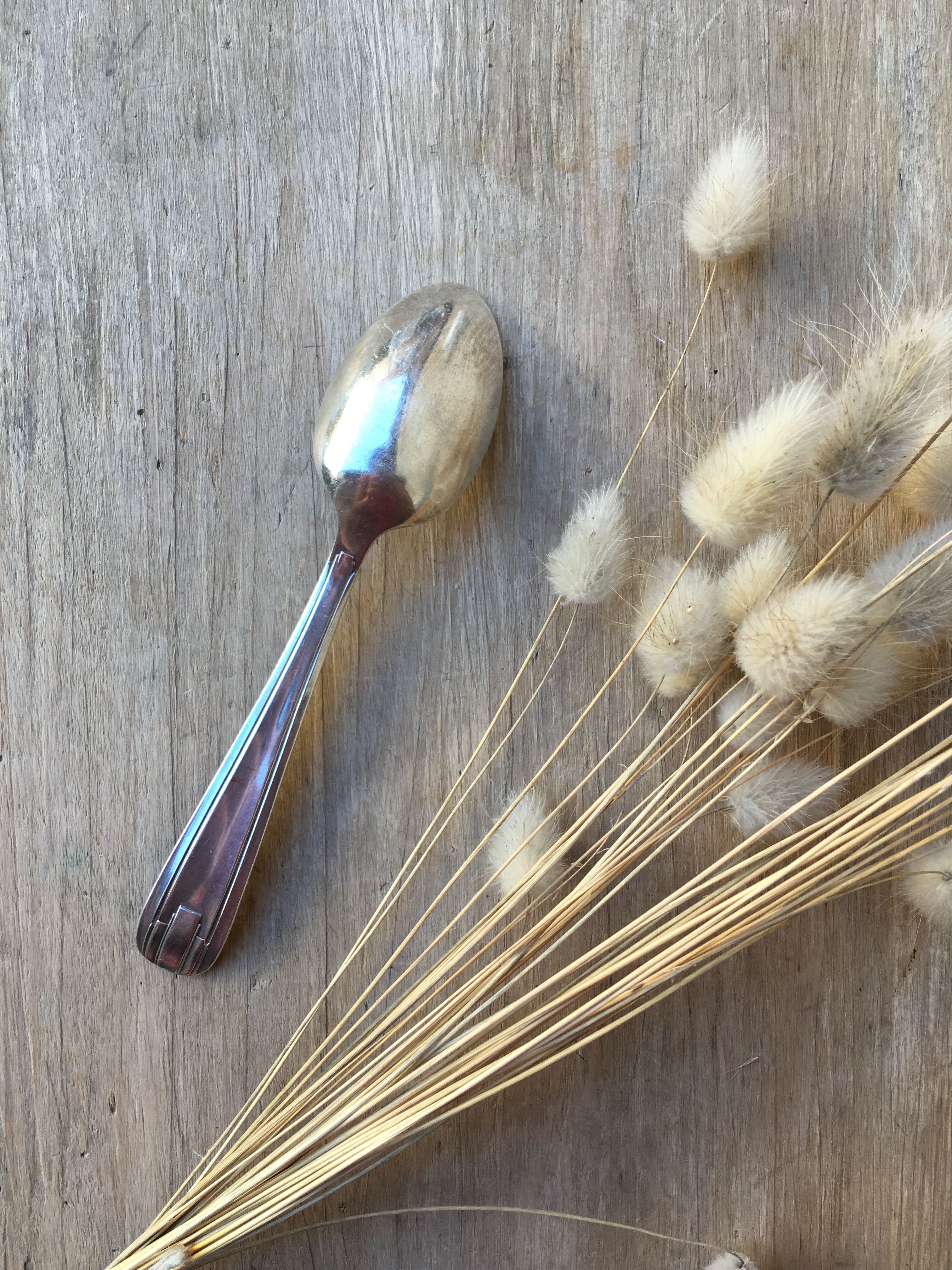 10 silver metal spoons art deco style