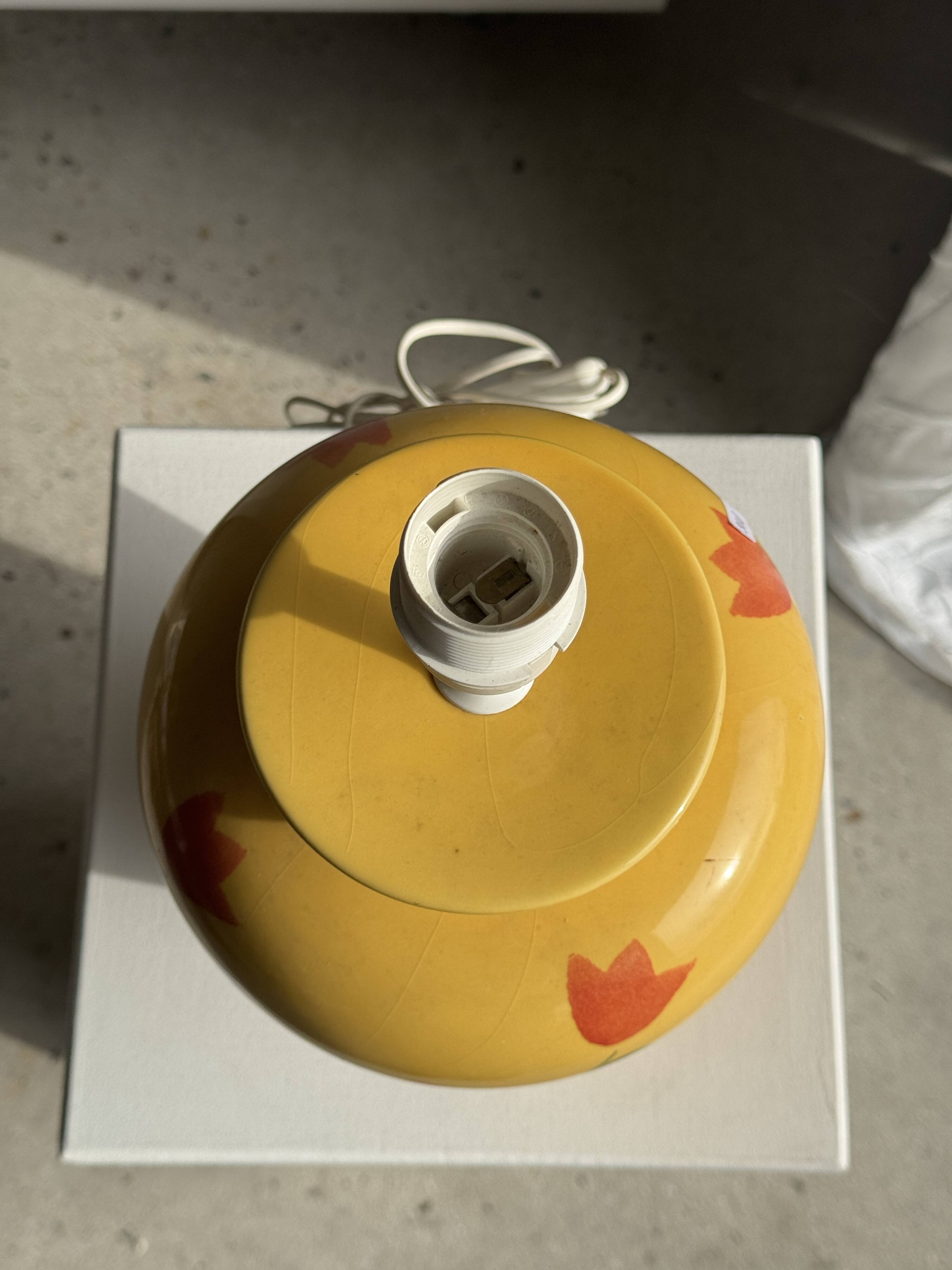 Large yellow lamp base with orange tulip shades, H46 D24