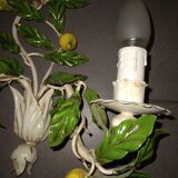 Wire wall lamp decorated with lemons