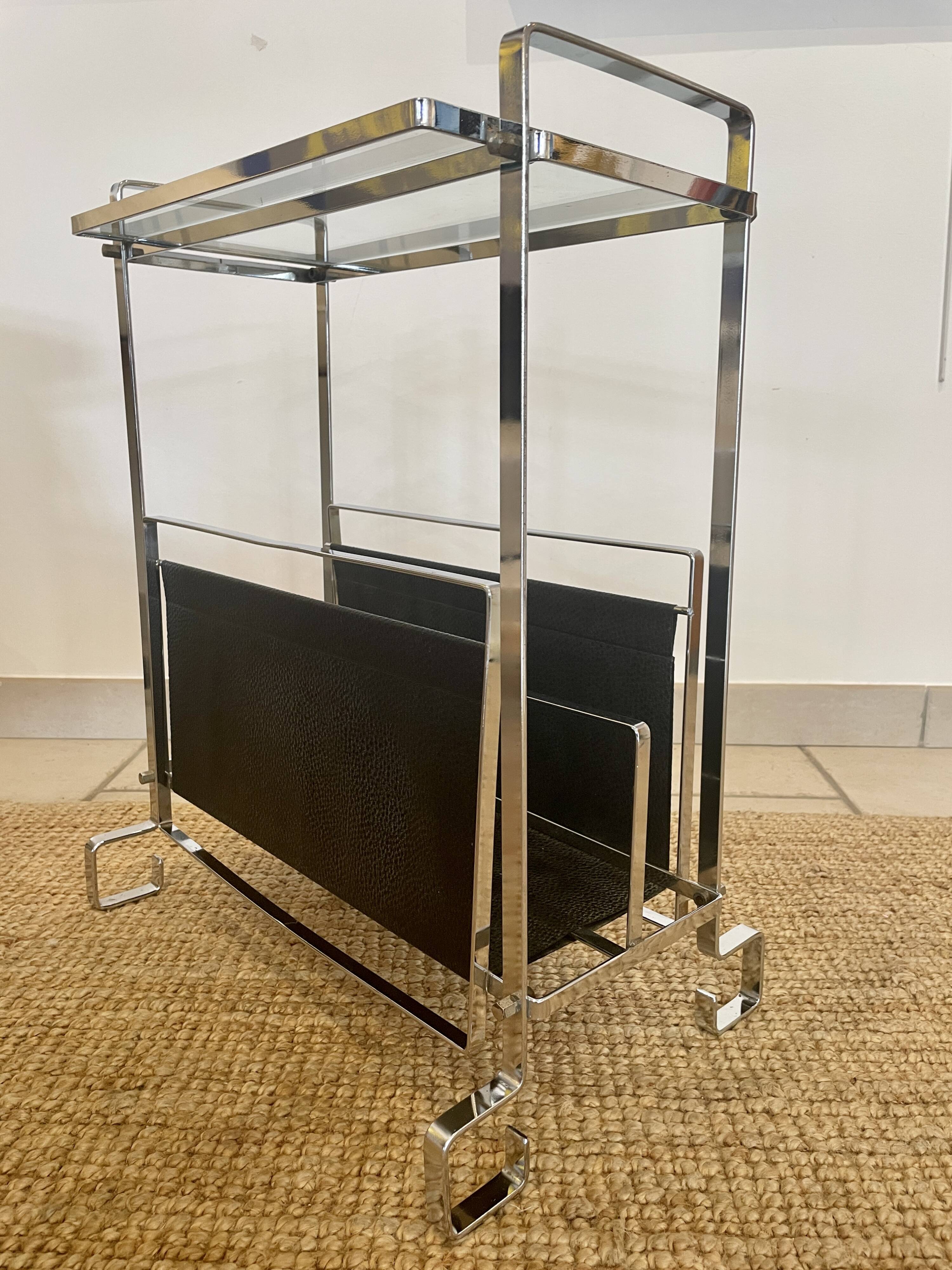 Side table - Bauhaus magazine rack
