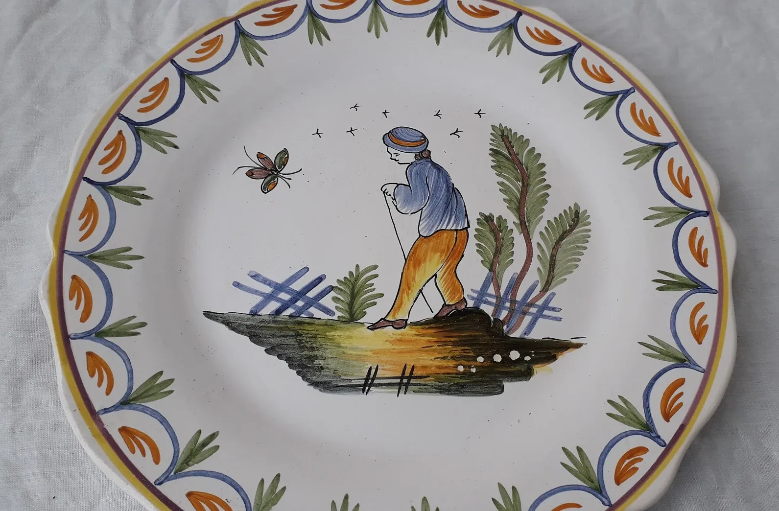 Earthenware plates