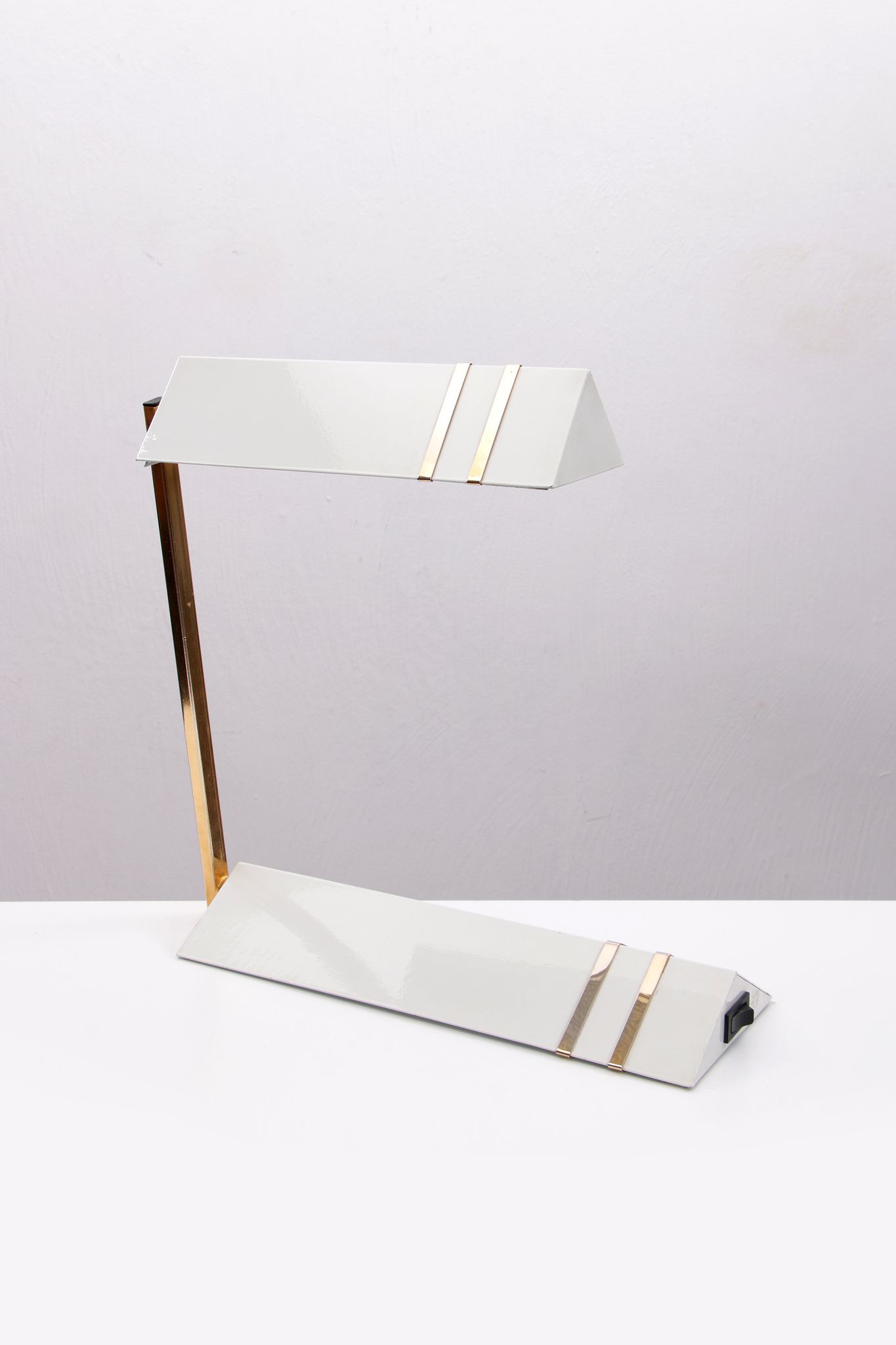 Italian desk lamp nice sleek design, 1960
