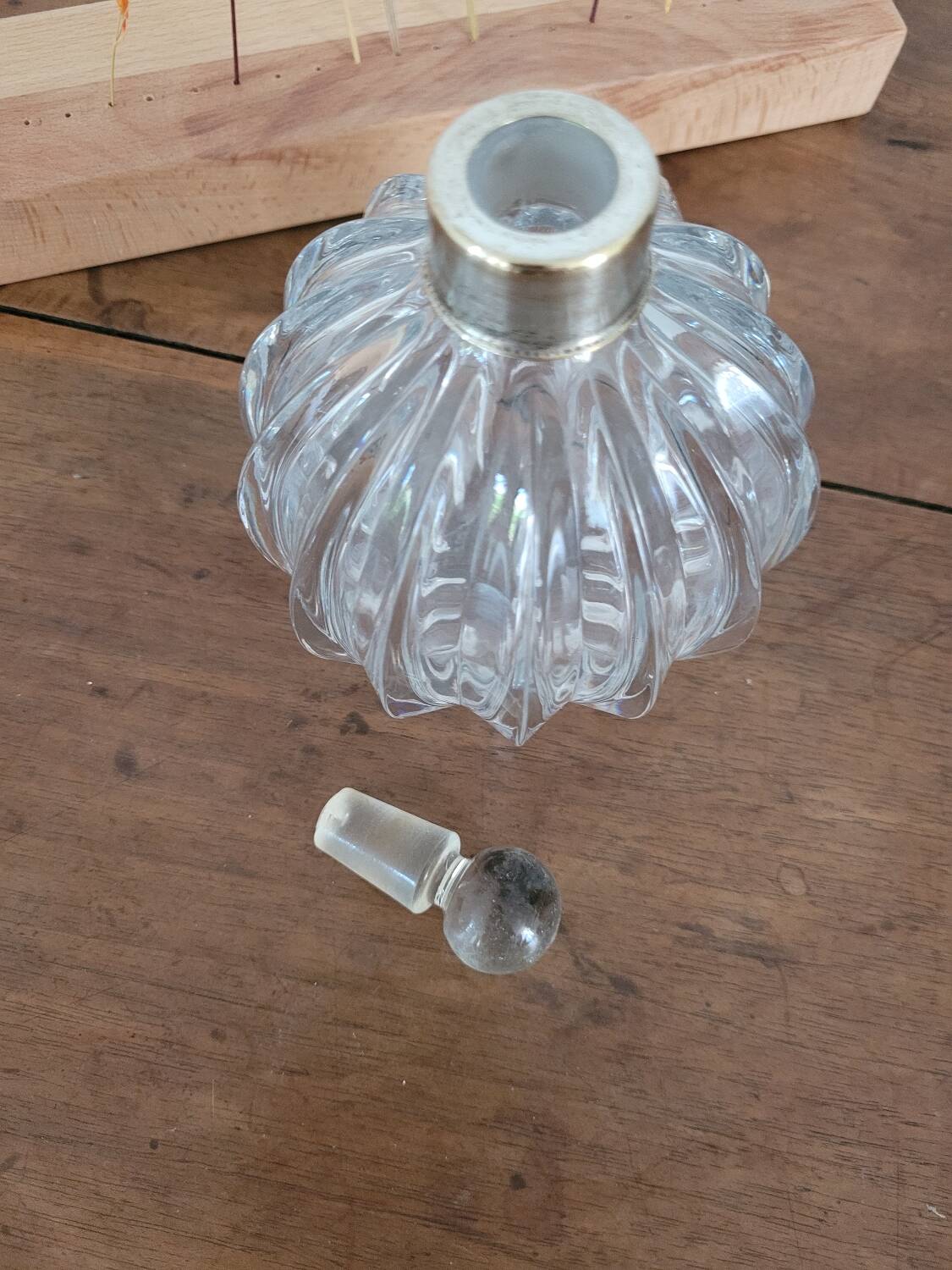 Wide-sided crystal bottle
