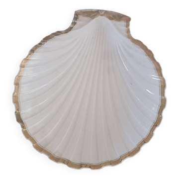 Coupe en forme de coquille en porcelaine de Paris