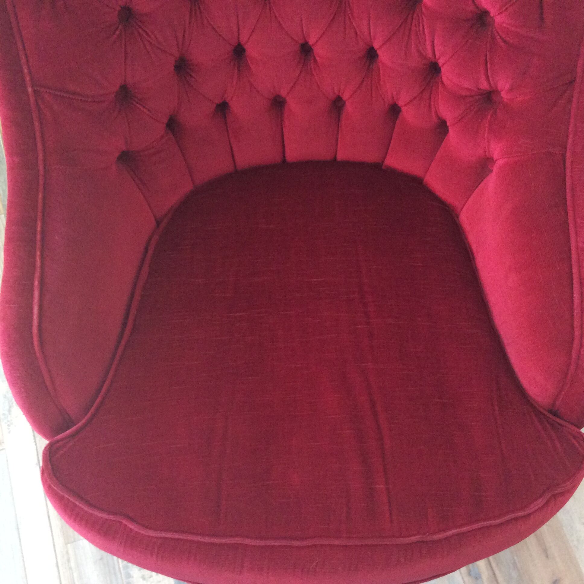 Vintage 70s velvet toad chair