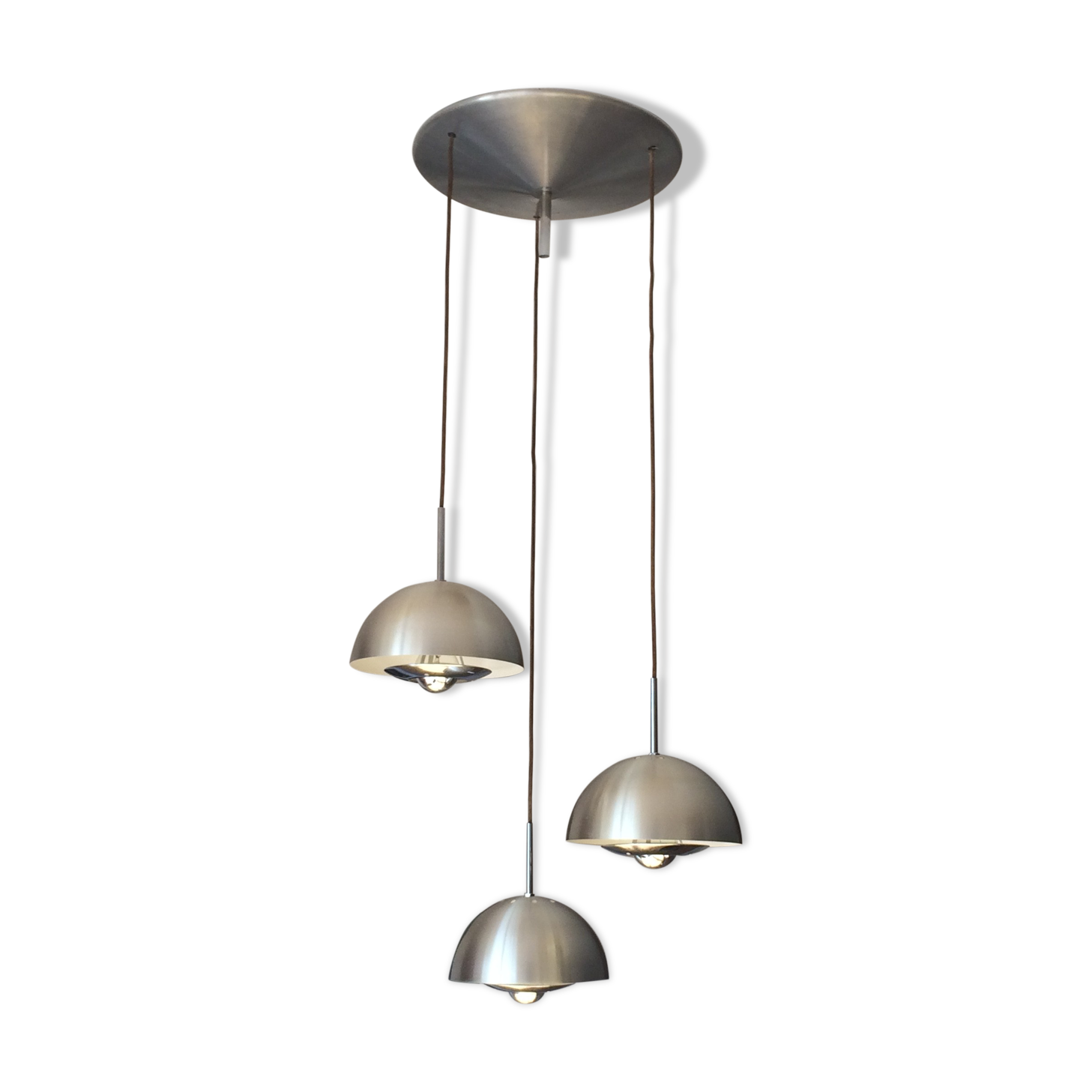 Suspension waterfall Jean GANDELIN. 1970. 3 chrome steel globes.