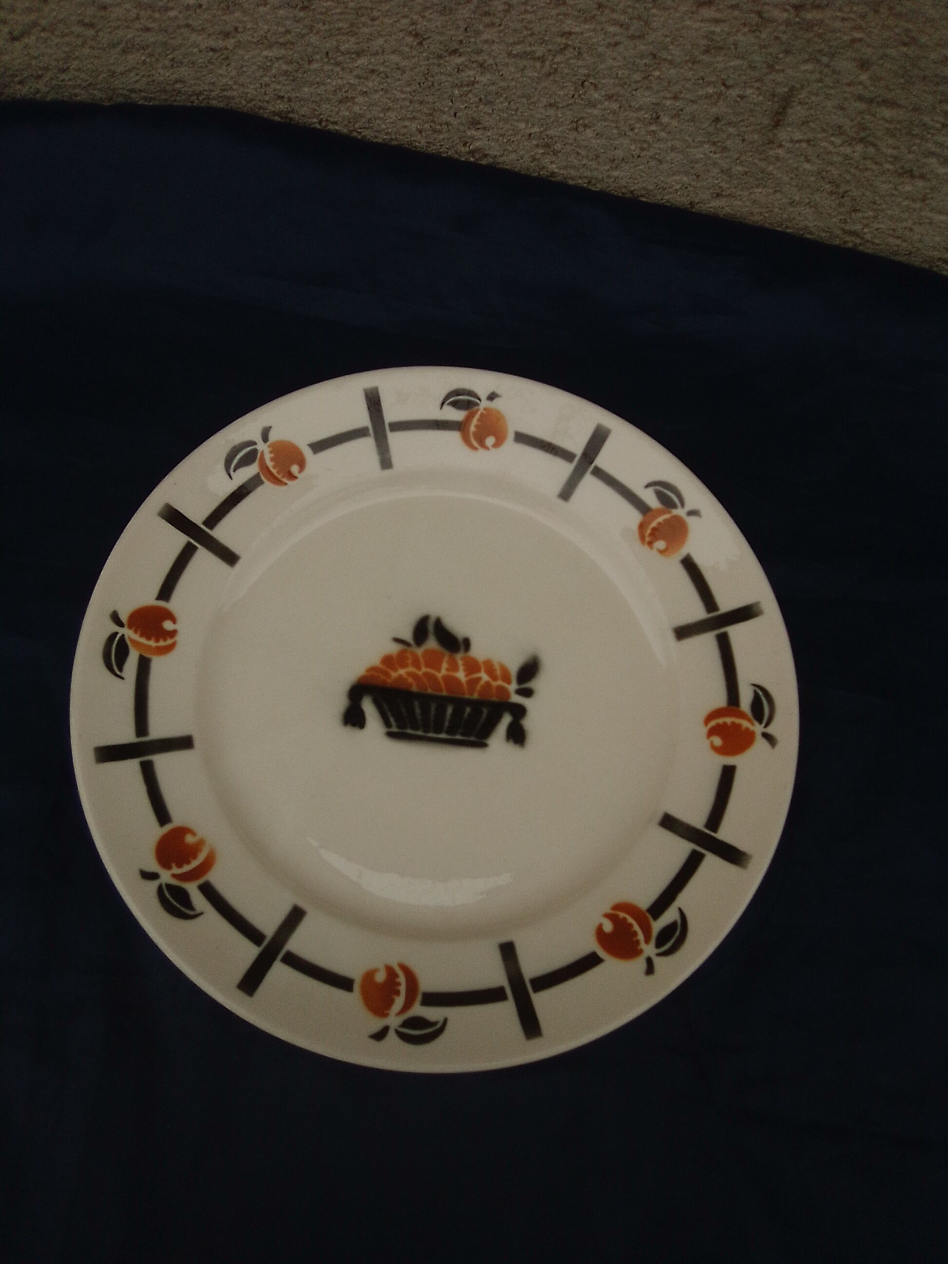 Plate in Badonviller earthenware model DOC diam 24 cm