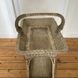 Rattan plant holder