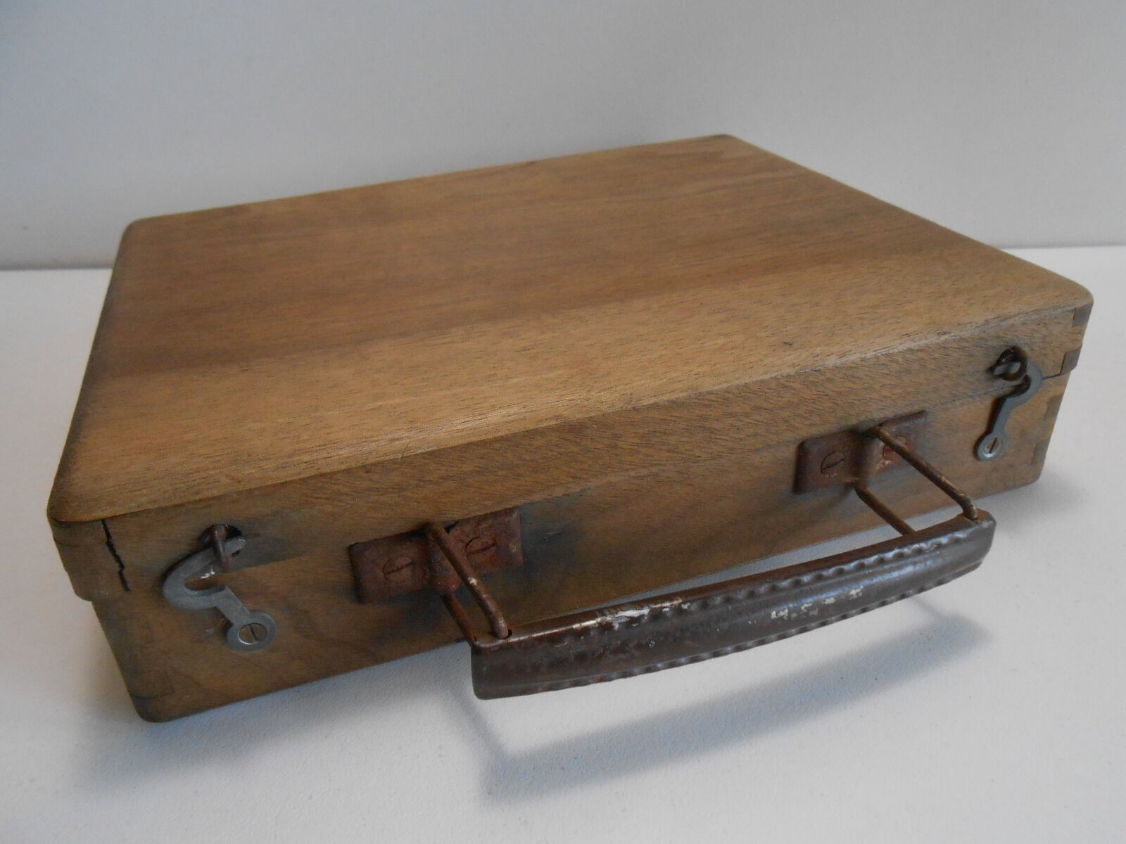 Lefranc vintage paint case