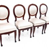 Table patte de lion avec chaises de la fin du XIXe siècle, Europe du Nord.