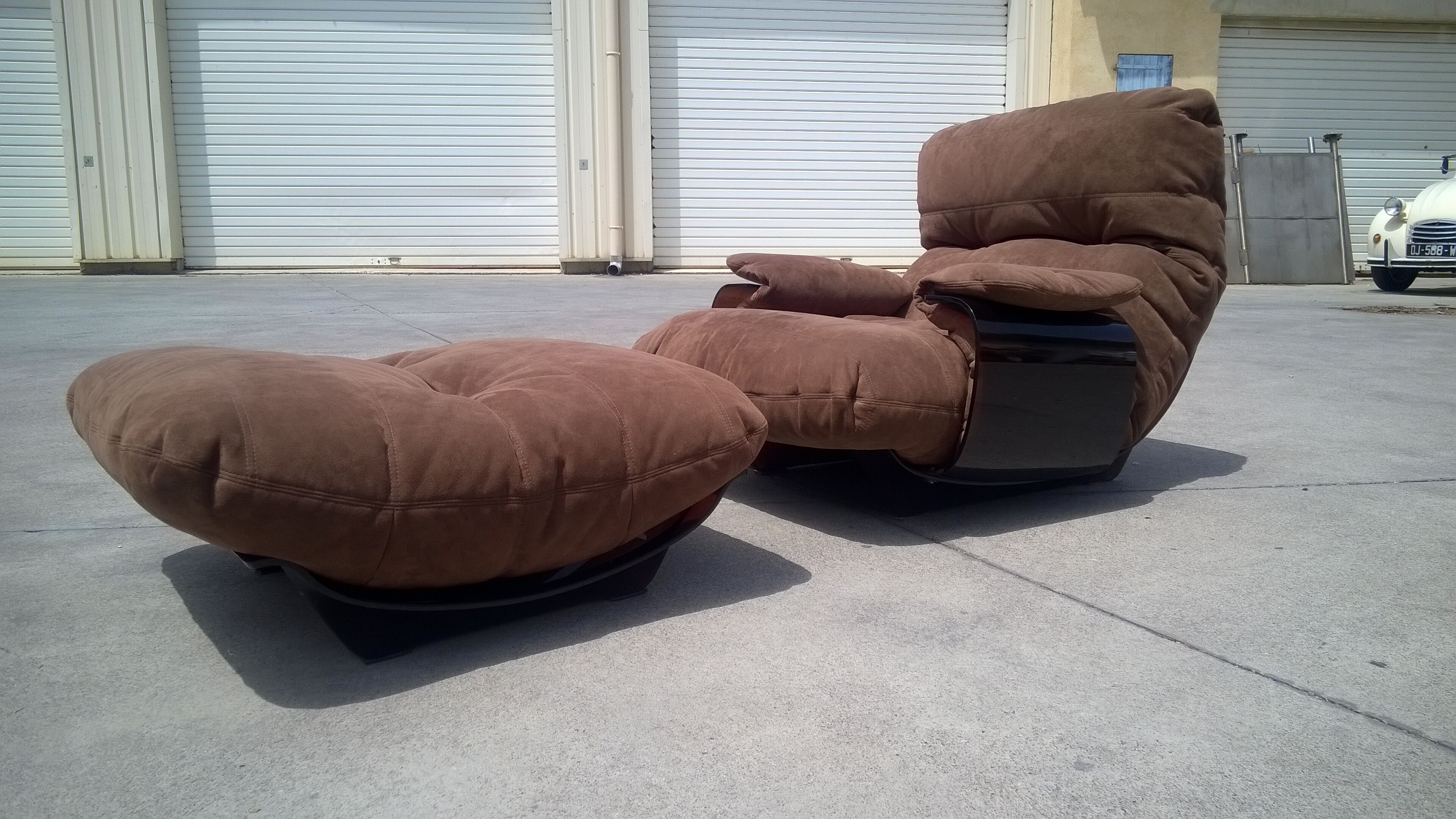 Armchairs and foot rest by Michel Ducaroy for Ligne Roset