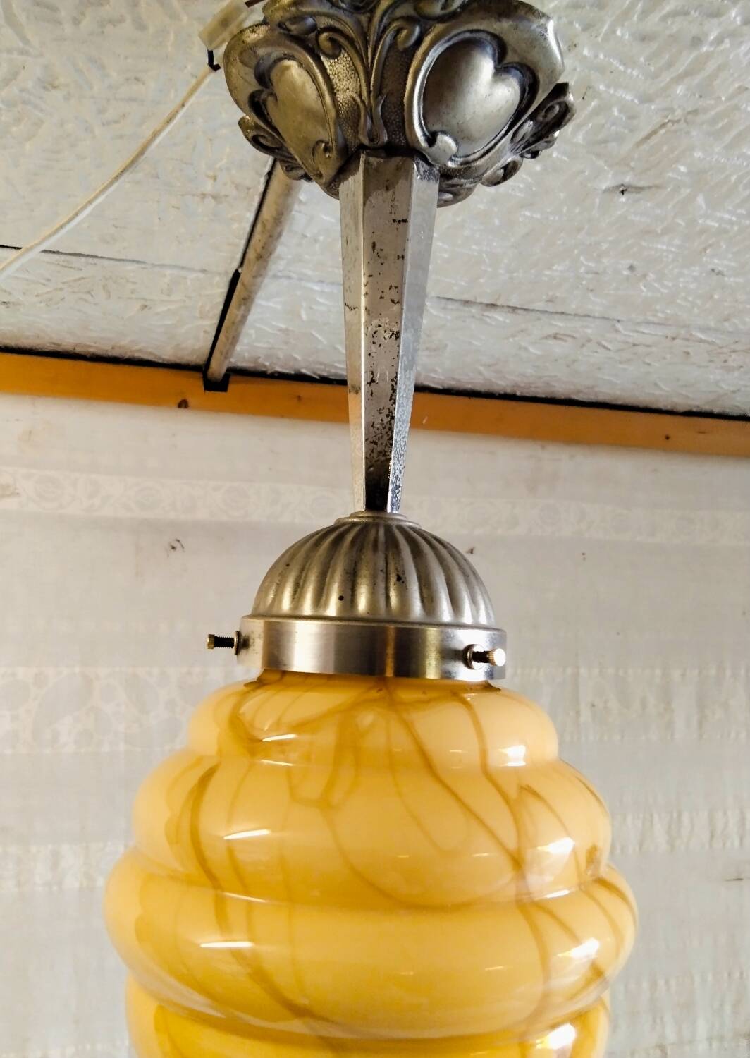 Art Deco opaline marbled globe suspension and aluminium mount - mid 20th century.