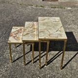 3 tables gigognes en laiton et marbre onyx, style vintage français - Tables de salon