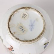 Sucrier ancien en porcelaine blanche peinte, Europe