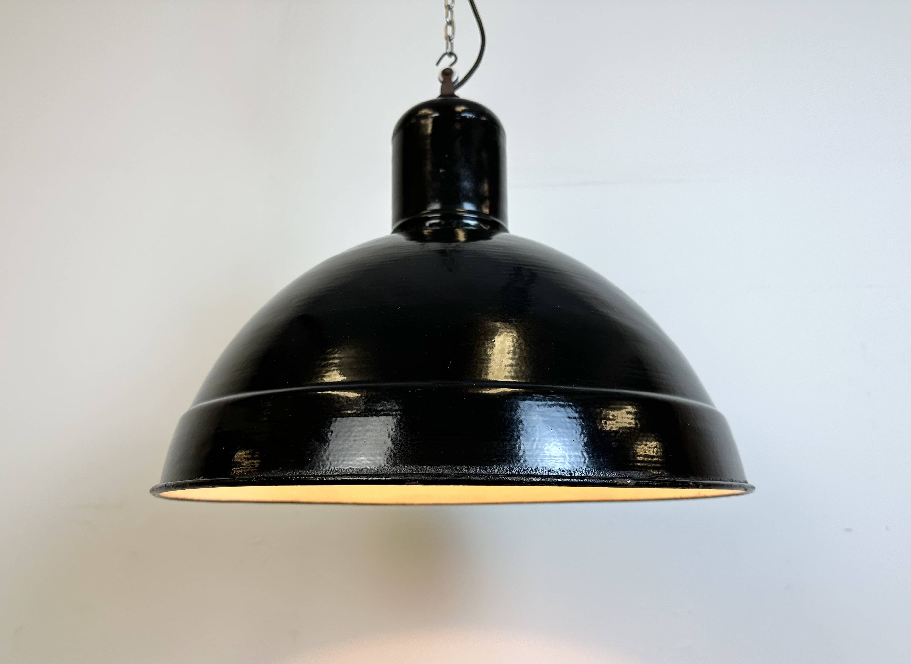 Industrial black enamel factory pendant lamp, 1950s