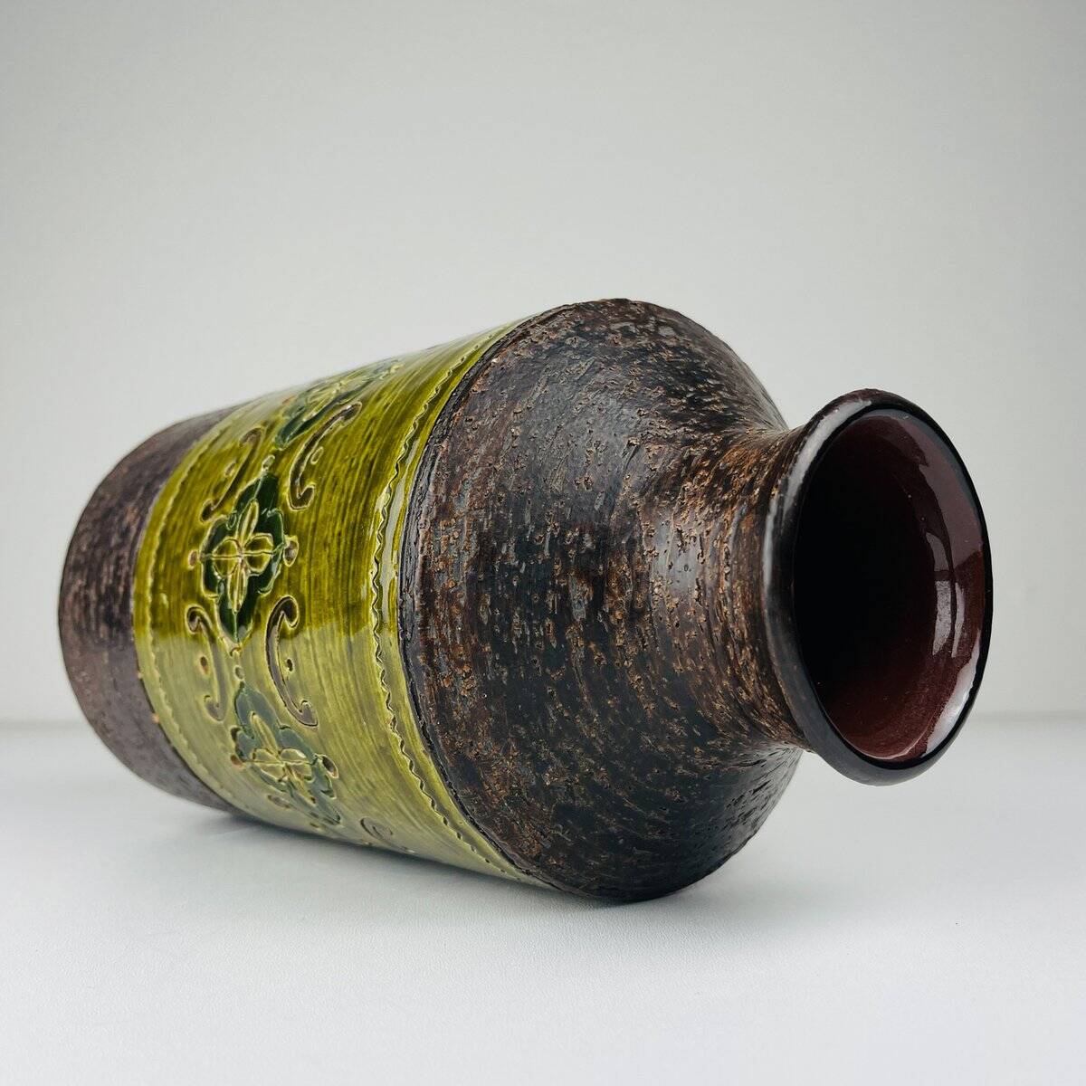 Vintage ceramic vase by Aldo Londi for Bitossi, Italy, 1970s.