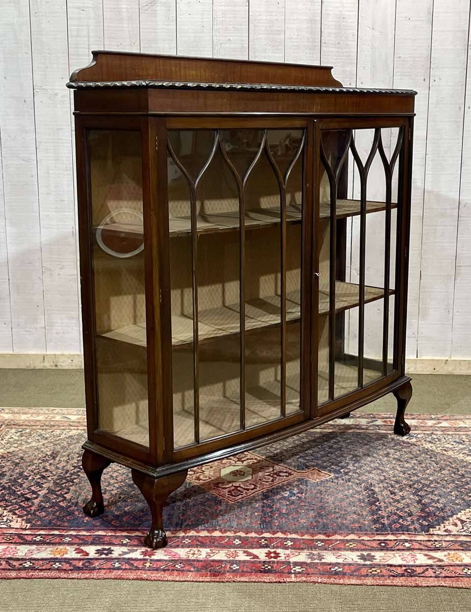 Early 20th century English mahogany display cabinet