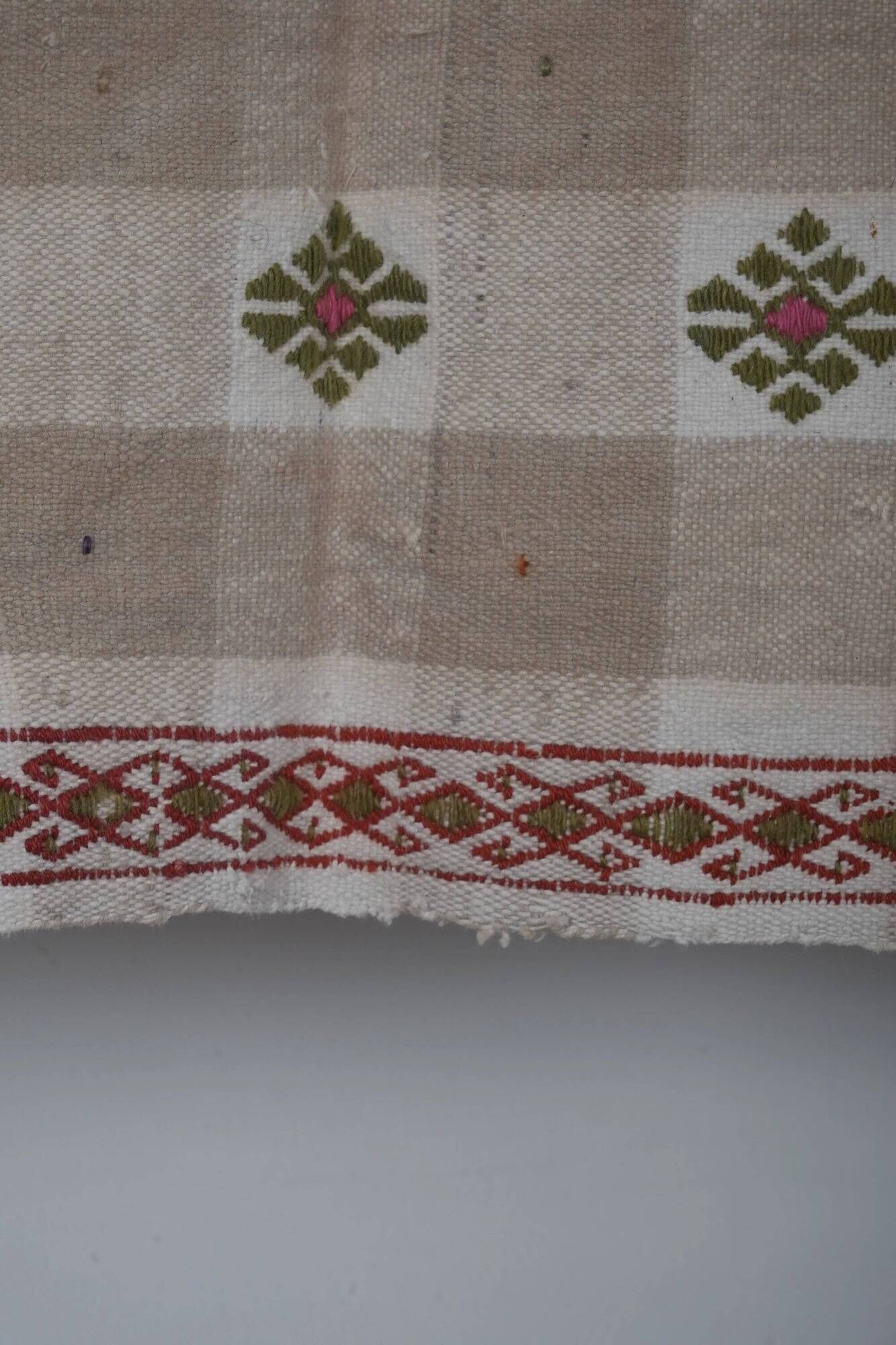 Vintage Turkish kilim handwoven 183x250 cm