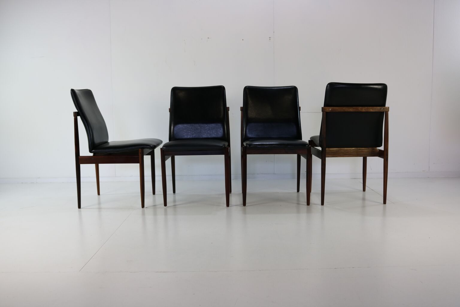 Sixties rosewood dining chairs for Thereca Holland