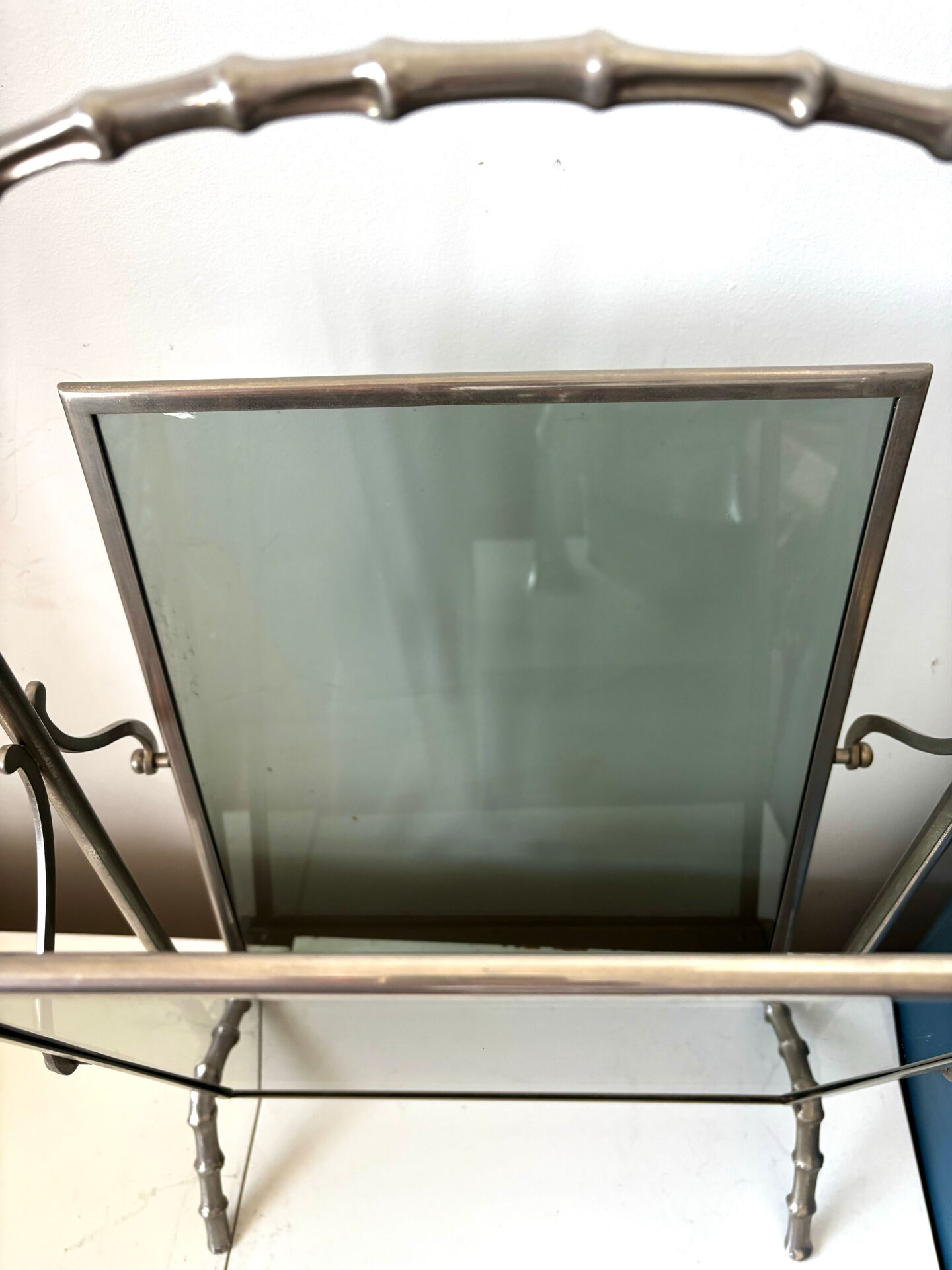 Porte revues en verre Maison Baguès