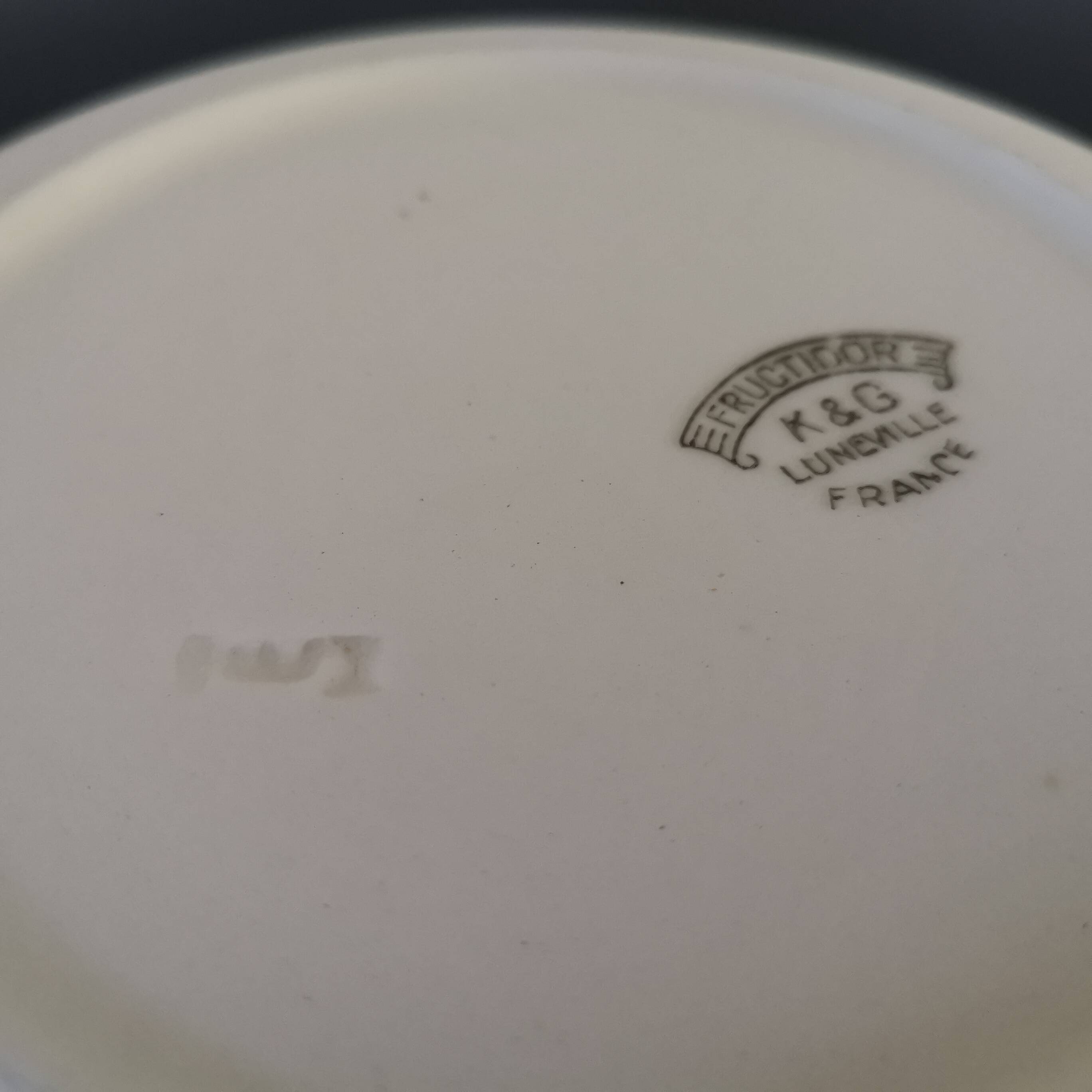 Deep dish K&G Luneville model Fructidor