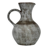 Kostanda Pitcher