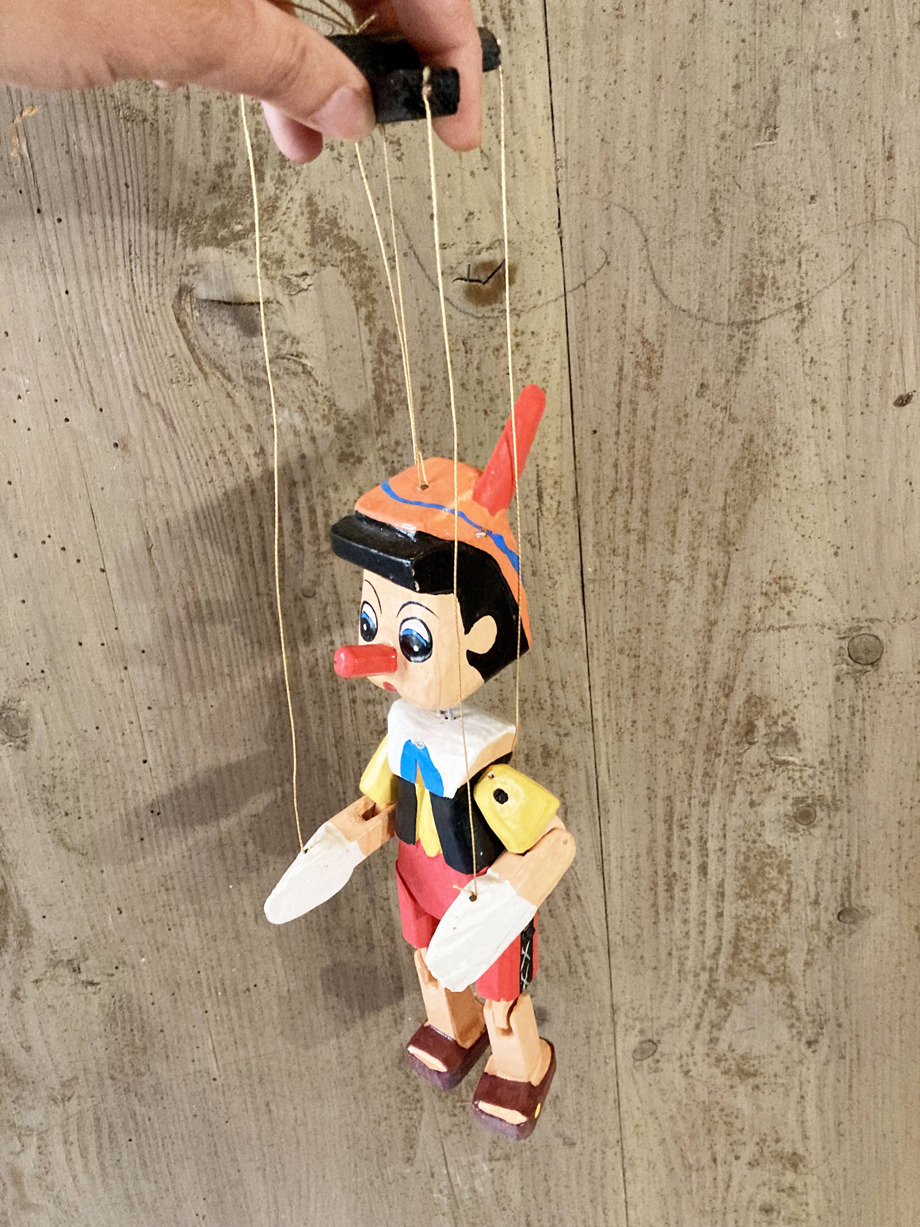 Marionnette Pinocchio en bois peint