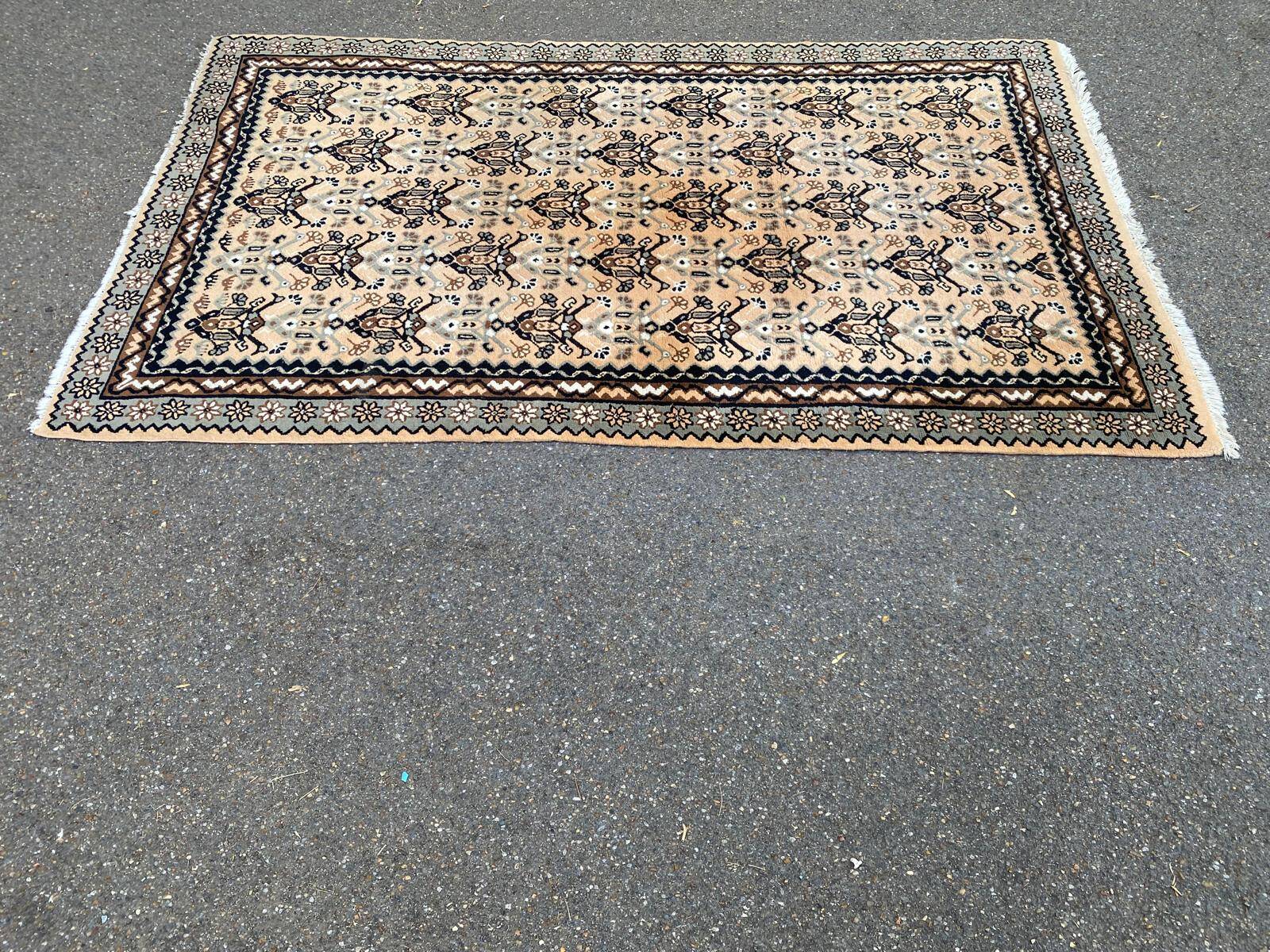 Tapis persan en laine noué à la main 150x250cm