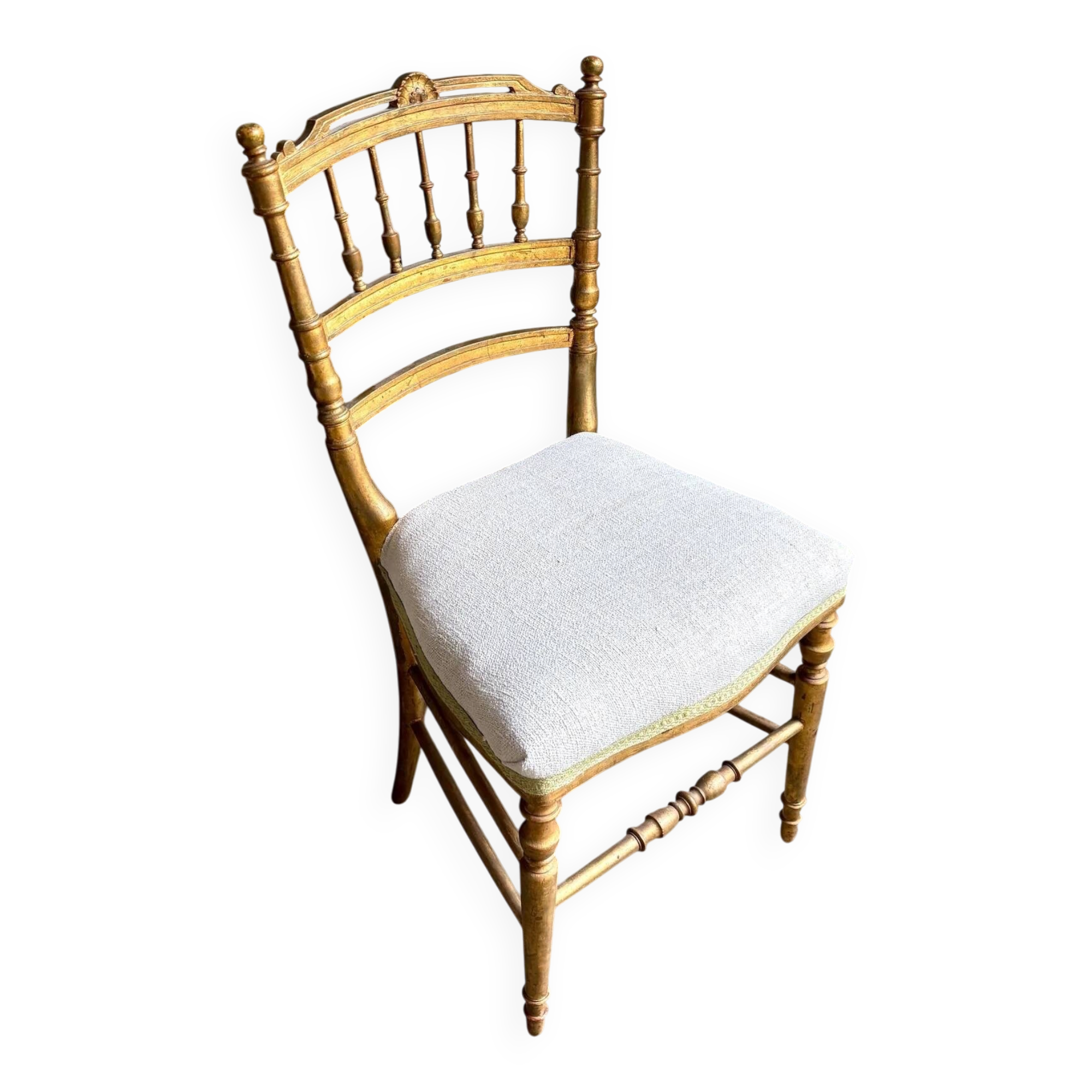 Napoleon III chair in gilded wood and beige cotton