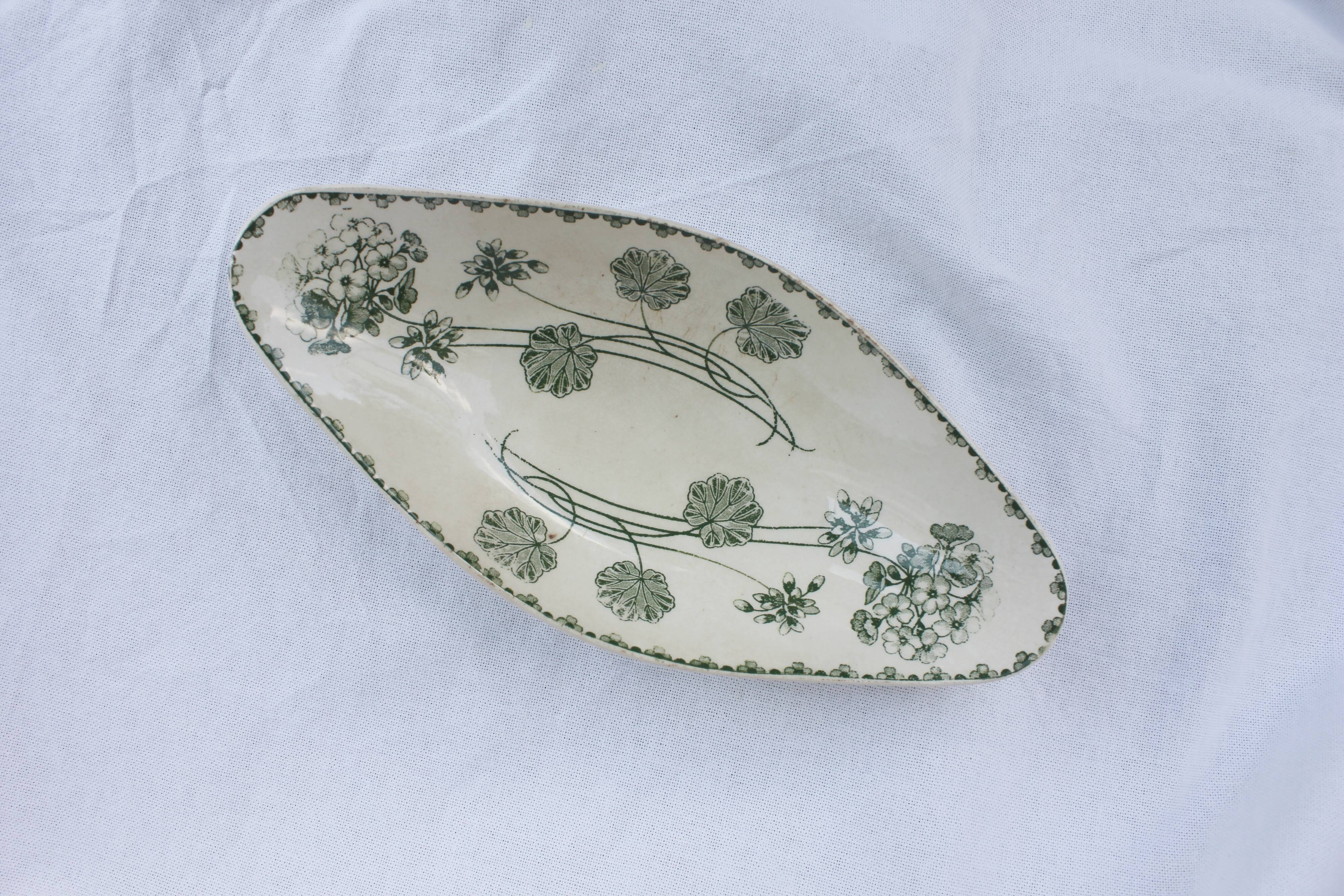 Ravier in iron earth model "Geranium", Sarreguemines