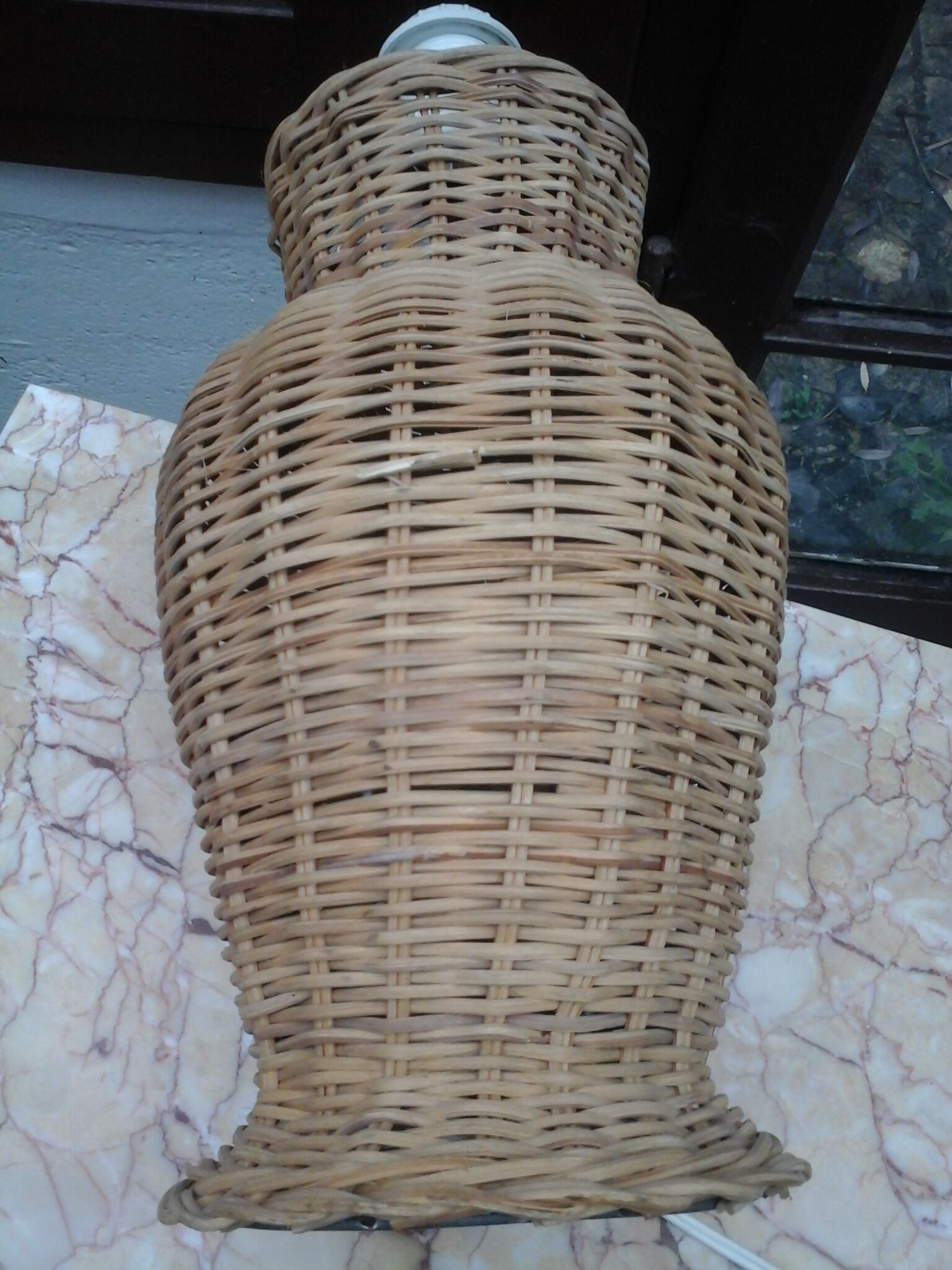 Wicker lamp