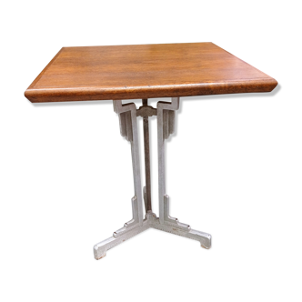 Charlionais and Panassier bistro table