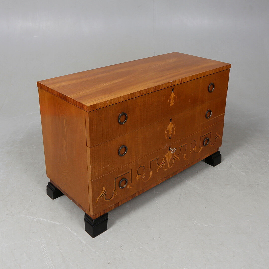 Swedish chest of drawers from the 1930s/40s