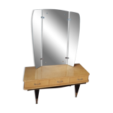 Dressing table of the 50