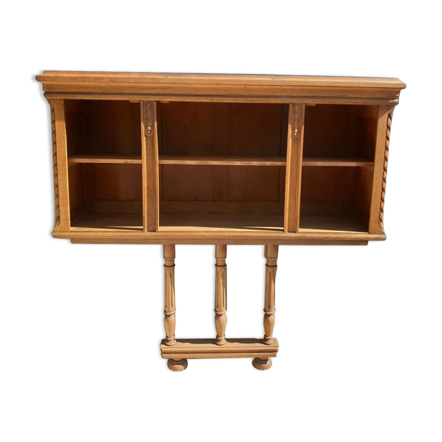 Neoclassical entrance cabinet library and servant