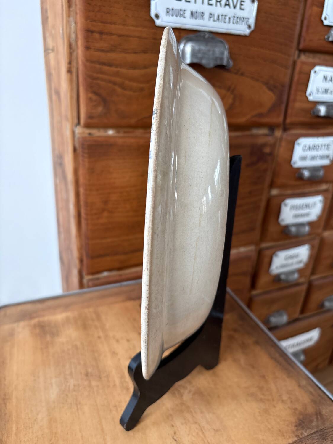 Shallow dish Creil and Montereau model Linotte diameter 28 cm