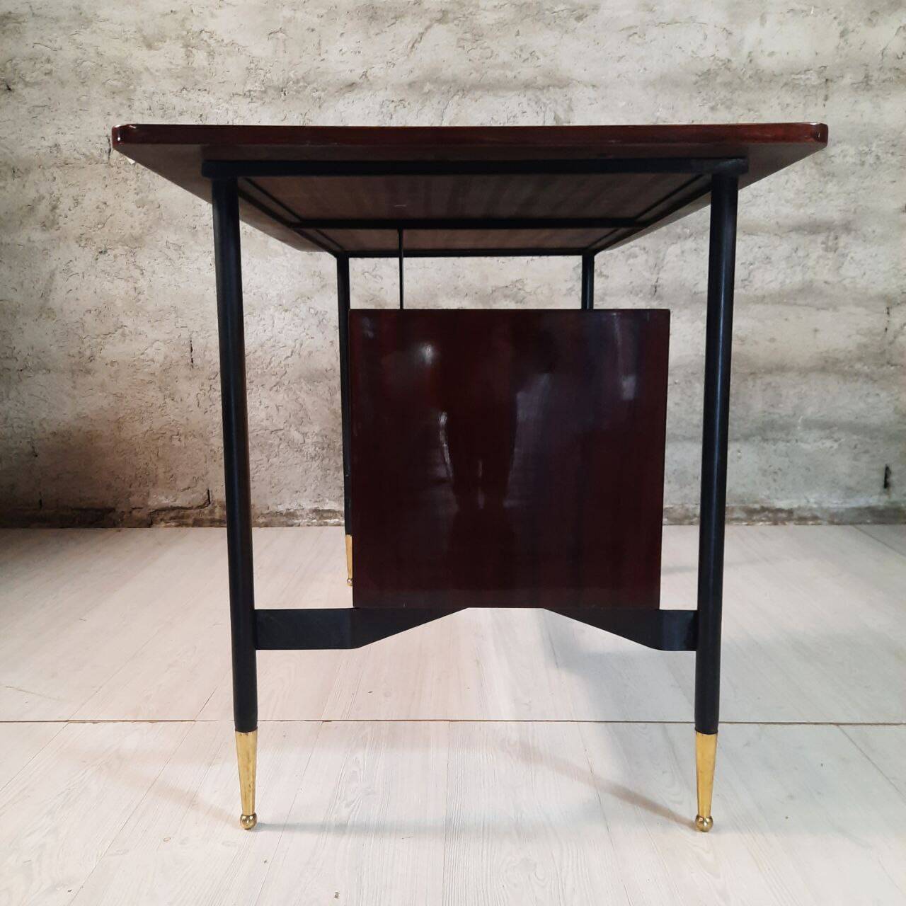 Vintage lacquered top desk with iron structure and pointed brass feet