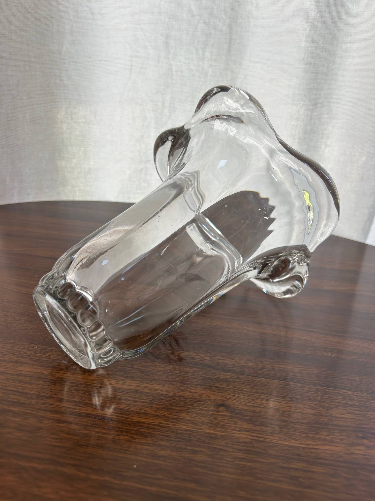 Pierre D'Avesn crystal vase