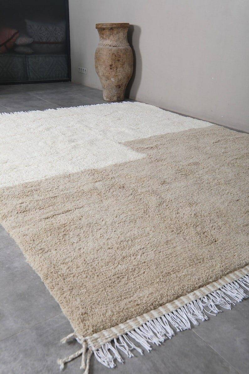 Handmade natural wool rug size 250x250 cm