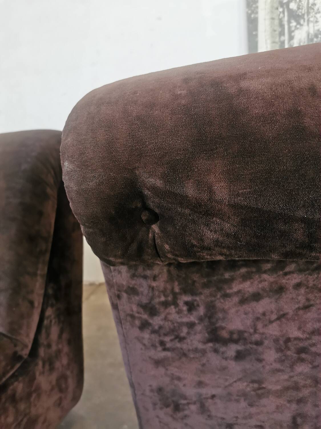 Pair of velvet armchairs from the 70s/80s