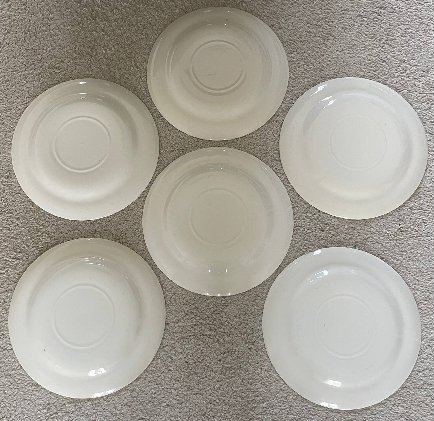 6 flat plates in English porcelain