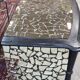 Commode époque Art Déco en bois laqué et mosaique de miroirs