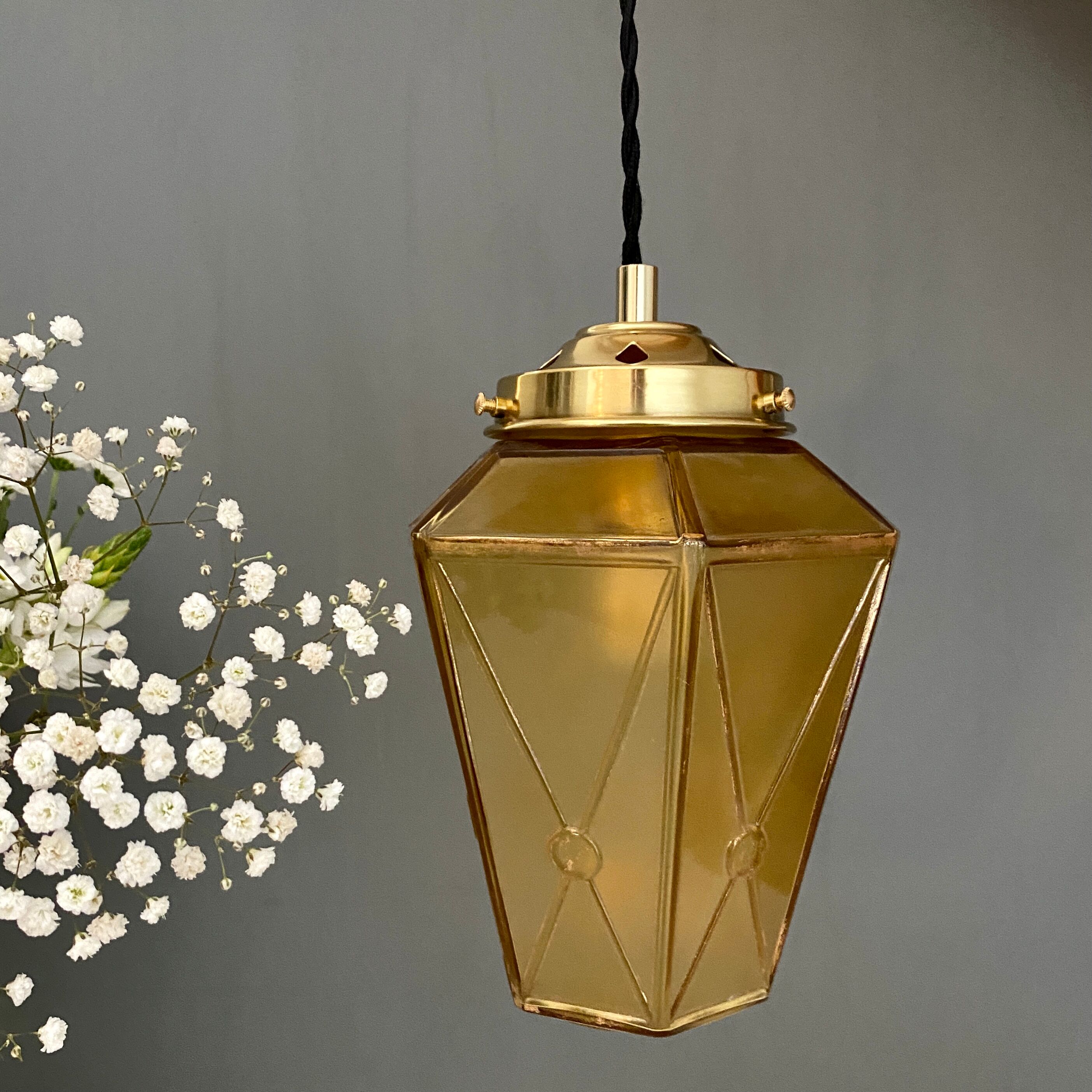 Suspension globe vintage art deco in yellow and gold glass