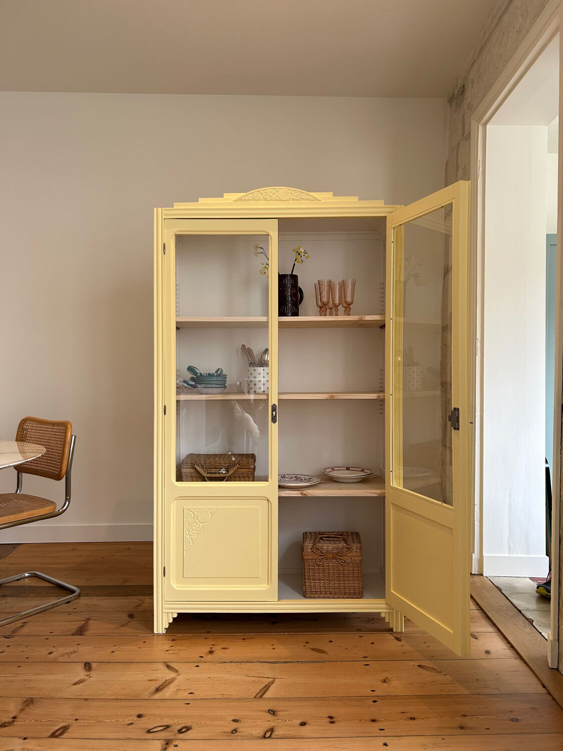 Art Deco glass cabinet (renovated)