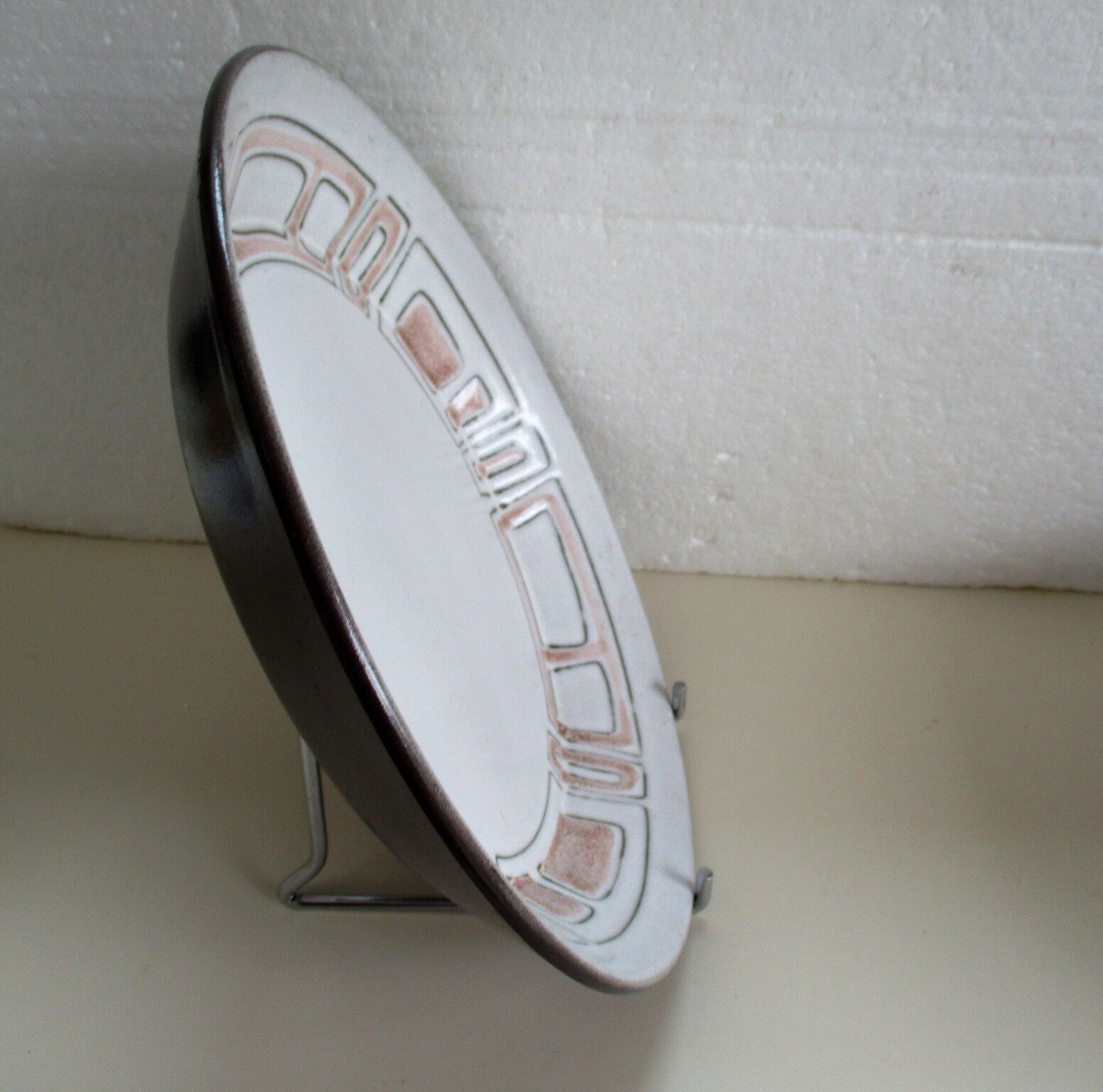 Plat creux en grès de Niderviller