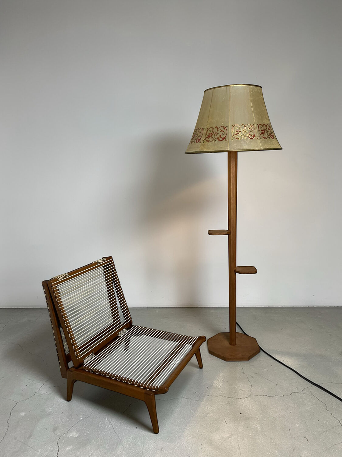 Lampadaire en chêne 1950 (grand modèle)