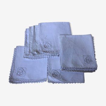 Set of 9 towels